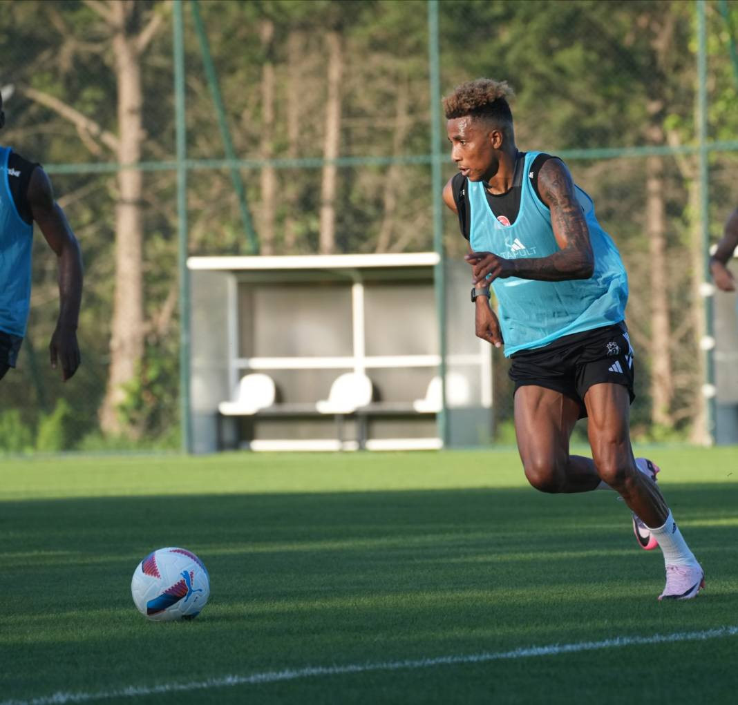 Beşiktaş sahaya indi. Dikkat çeken Rafa Silva detayı - Resim: 18